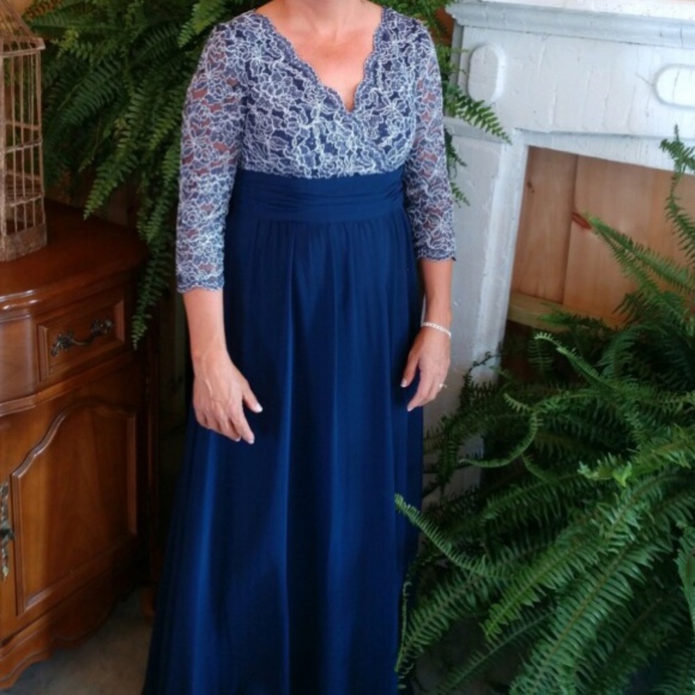 Jessica Howard formal dress.